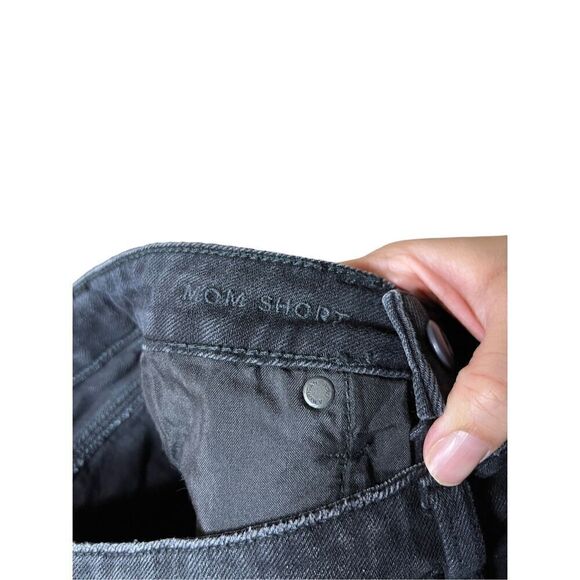 American Eagle Distressed Mom Shorts Size 10 - Picture 8 of 9